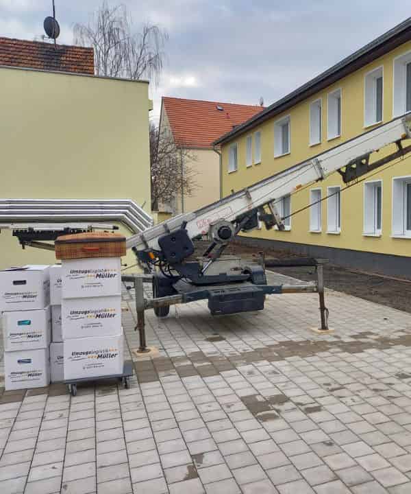 Möbellift in Potsdam für den Firmenumzug